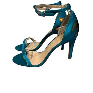 Raye satin  sandals 6.5 turquoise EUC!